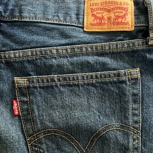 Short Levis Jean Skirt, size 11